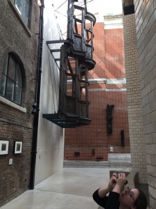 V&A